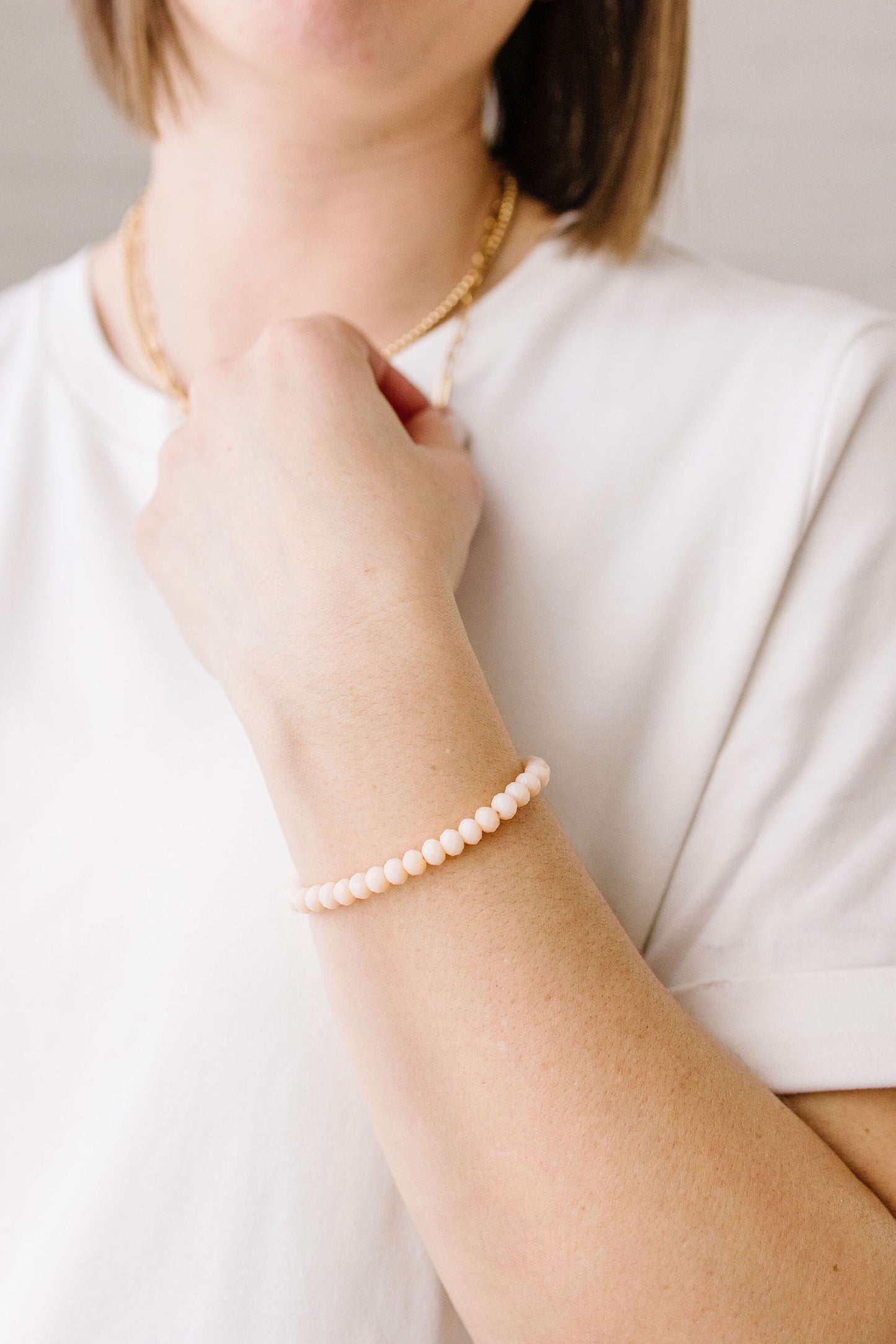 Stretchy Seashell Adult Bracelet (6MM Beads)