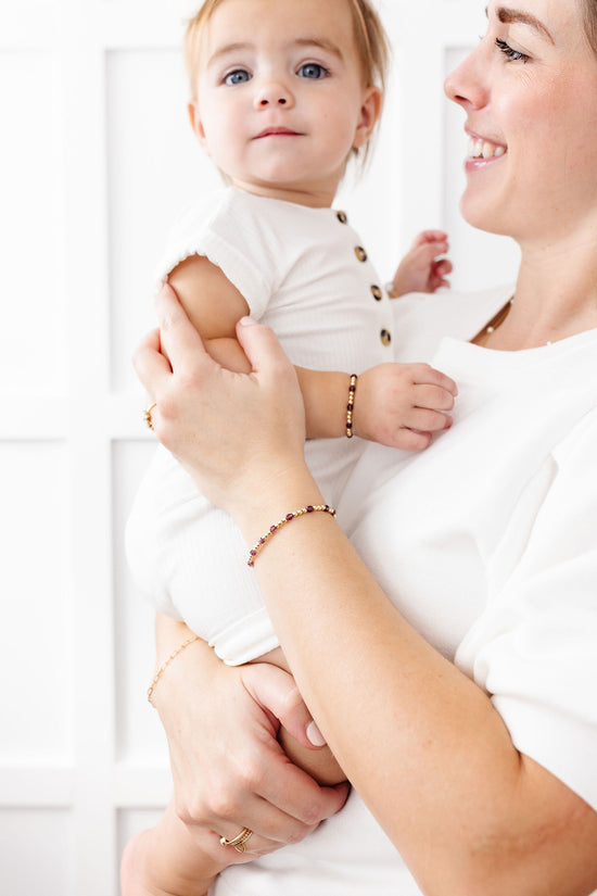 February Birthstone Dotted Mom + Mini Bracelet Set (3MM + 4MM Beads)