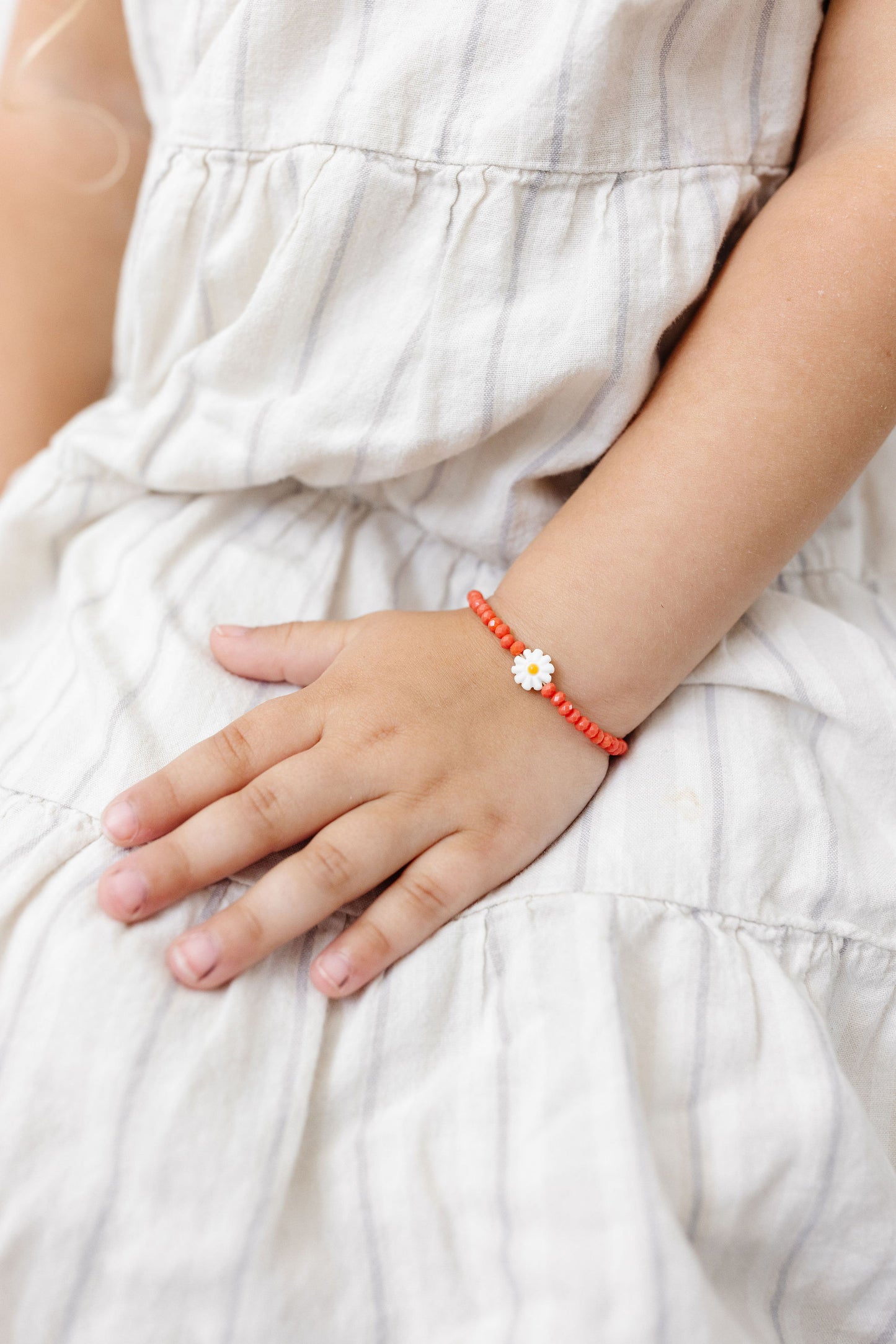B0104】Romantic small daisy dragonfly rose gold bracelet