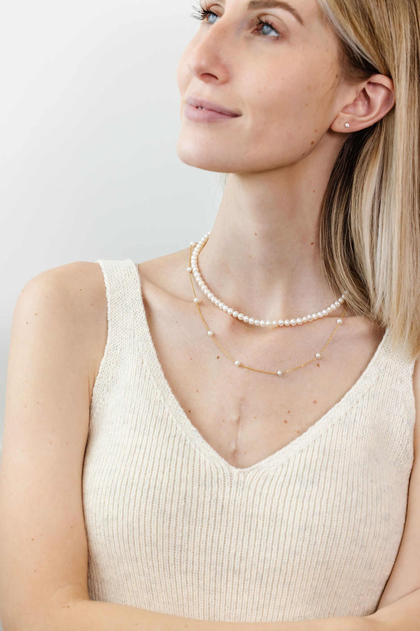 Aobei Pearl Cultured Freshwater Pearl Bar Necklace ，Baroque Peal Pendant  Paperclip Chain Choker 18K Gold Plated Single Floating Pearl Necklace  Jewelry For Women.ETS-S1153