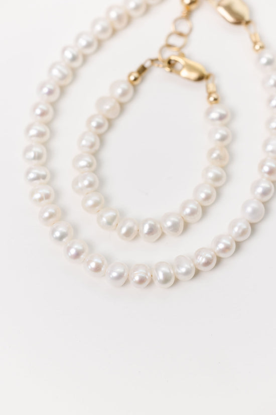 Freshwater Pearl Adult Bracelet (6MM Beads)